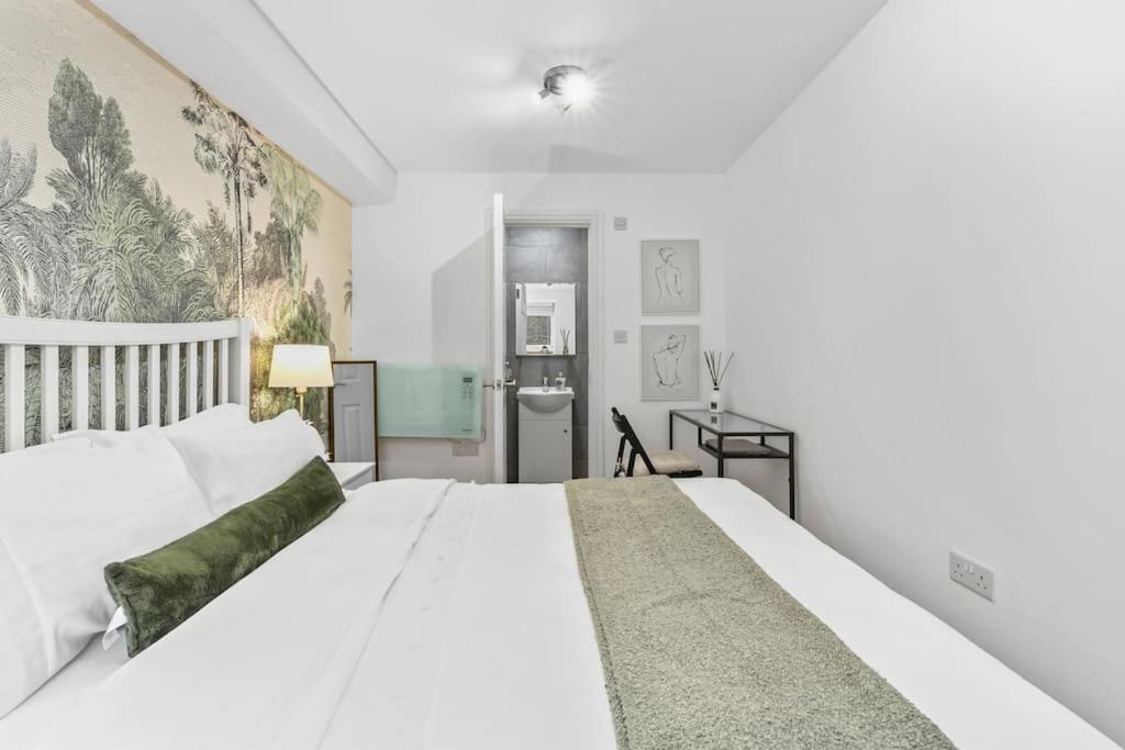 Holiday Home 2Br L 2Ba With Patio-Sleep 6 Londres Exterior foto