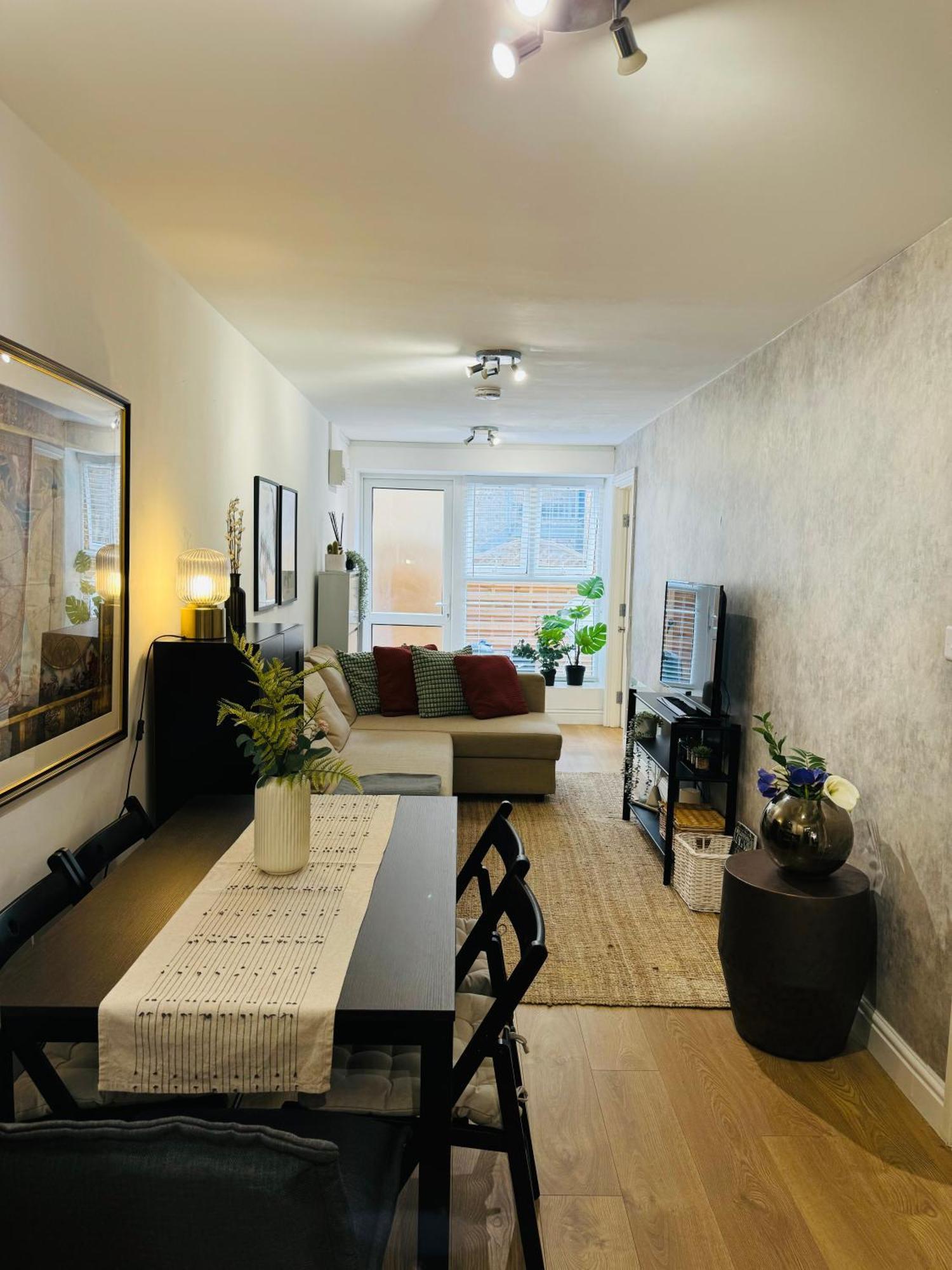 Holiday Home 2Br L 2Ba With Patio-Sleep 6 Londres Exterior foto