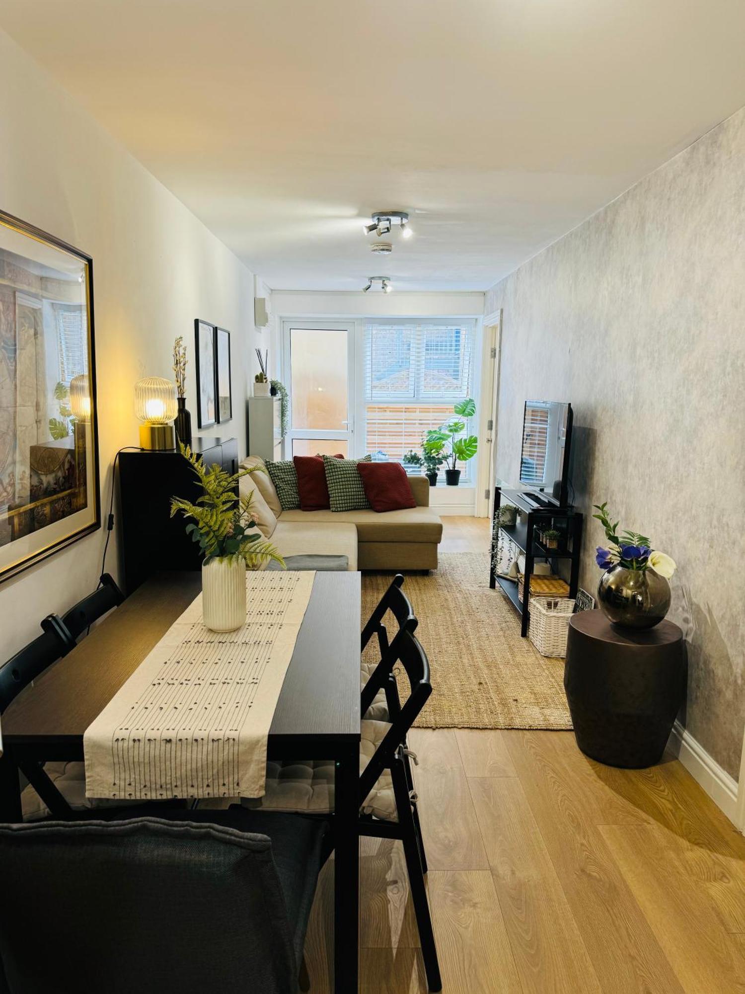 Holiday Home 2Br L 2Ba With Patio-Sleep 6 Londres Exterior foto